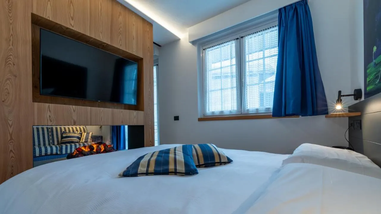 Sport Hotel Alpina Madesimo 4*,  Italien