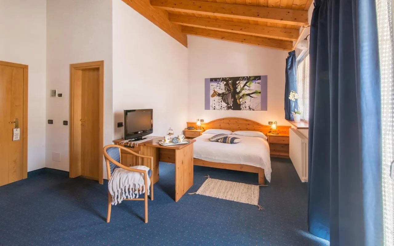 Sport Hotel Alpina Madesimo Italien