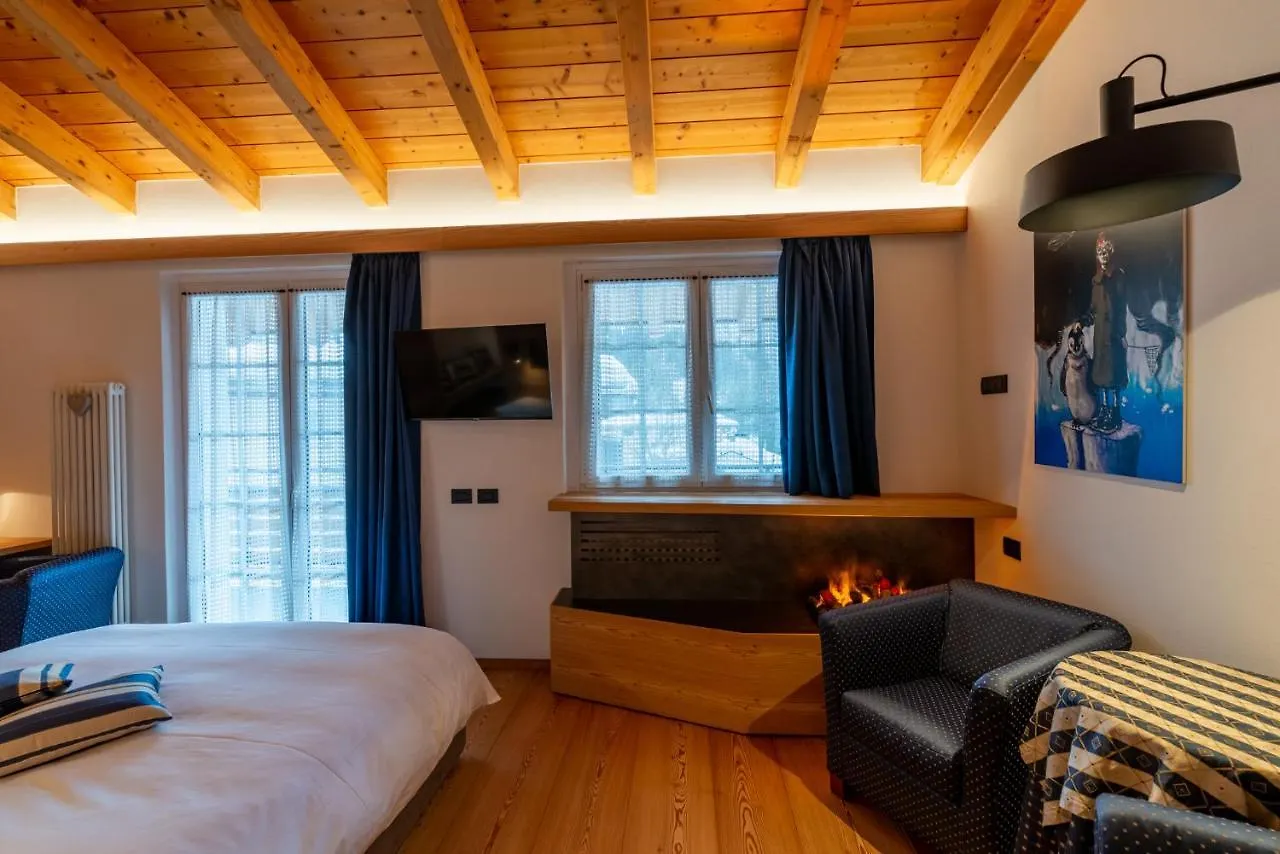 Sport Hotel Alpina contacts